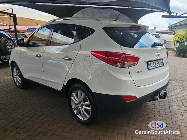 Hyundai ix35 2.0 Automatic 2011 - image 2
