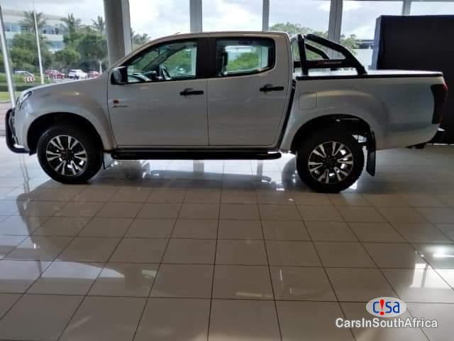 Pictures of Isuzu 250 Automatic 2018