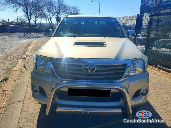 Toyota Hilux 3.0D Manual 2015 in South Africa