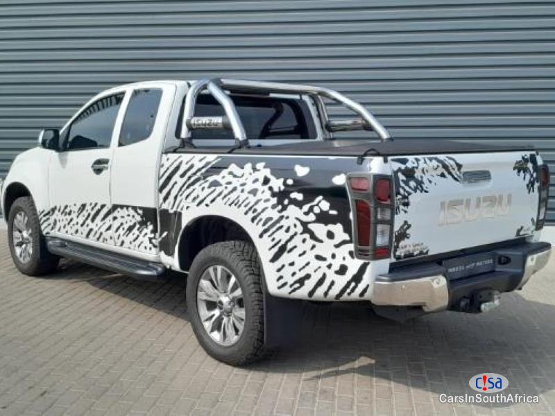 Isuzu KB300 Automatic 2018 in Eastern Cape