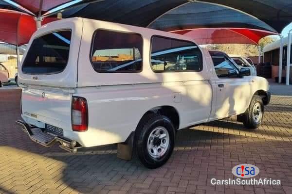 Nissan NP300 300 Manual 2018 in South Africa