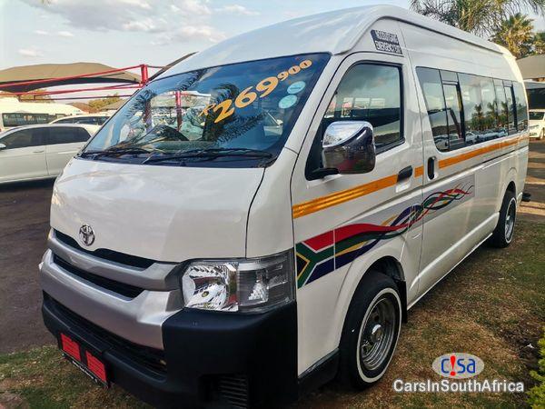 Toyota Quantum 2.5 Manual 2020 - image 3