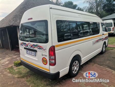 Toyota Hilux 2.5 Manual 2018 - image 3