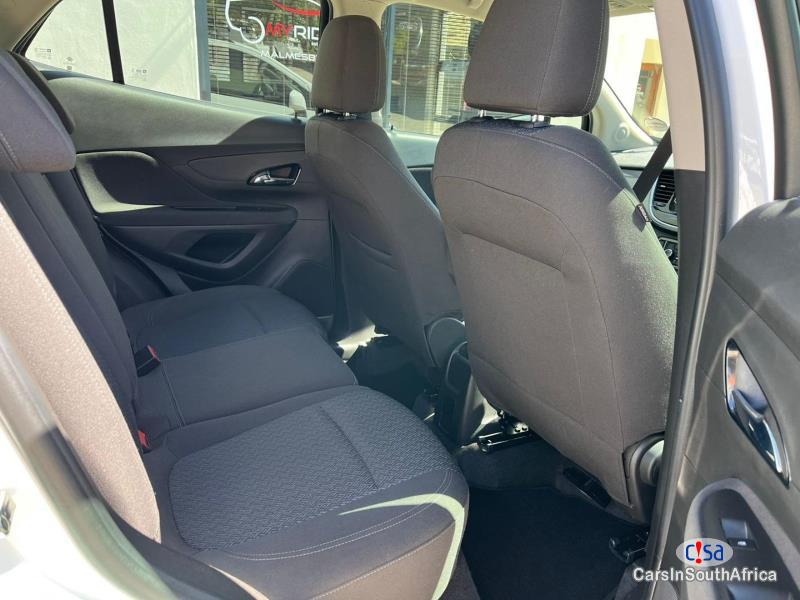 Opel Monza 1.2 Automatic 2018 - image 3