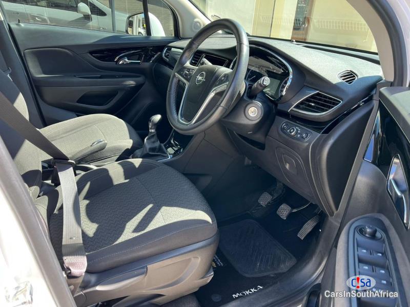 Opel Monza 1.2 Automatic 2018 - image 4