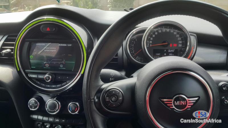 Mini Cooper 2.0 Manual 2019 - image 3