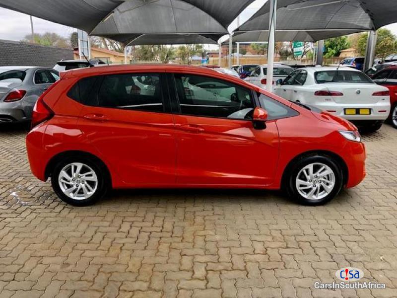 Honda Jazz 1.5 Manual 2015 - image 3
