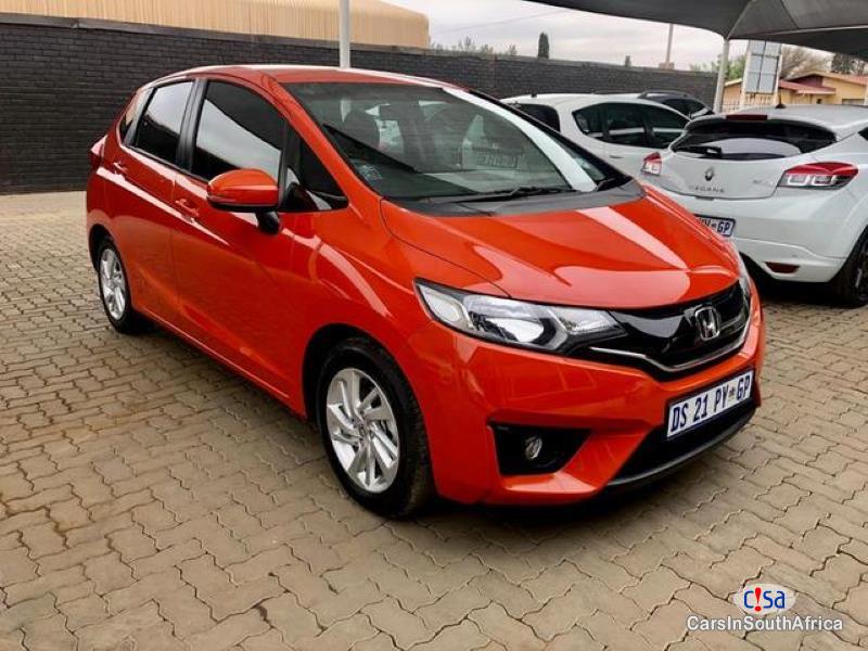Honda Jazz 1.5 Manual 2015 - image 5