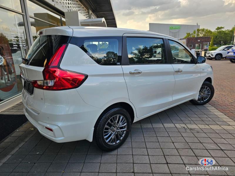 Toyota Avanza 1.5SX RUMION Manual 2023 - image 2