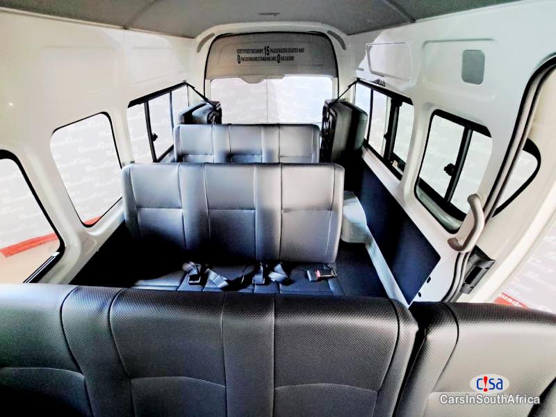 Toyota Quantum 2.5Litre Manual 2017 - image 4