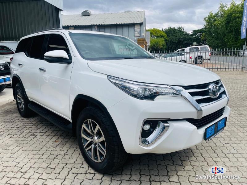Toyota Fortuner 2.8 Automatic 2018 - image 3