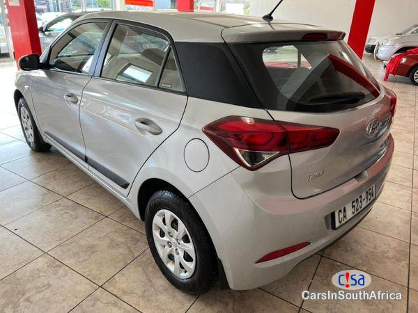 Hyundai i20 1.2 Motion Call 081 494 5928 Manual 2017