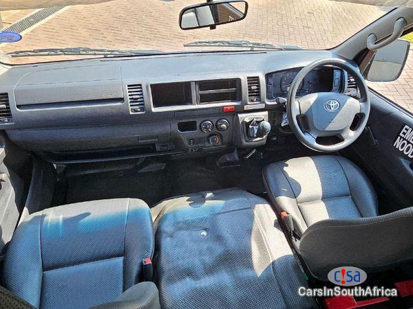 Toyota Quantum 2.5 D-4D Sesfikile 16-Seat Manual 2022 in South Africa