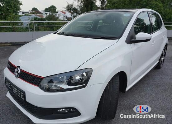 Volkswagen Polo Automatic 2014 - image 3