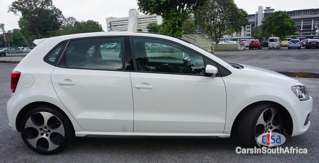 Volkswagen Polo Automatic 2014 - image 4