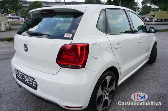 Volkswagen Polo Automatic 2014 - image 5
