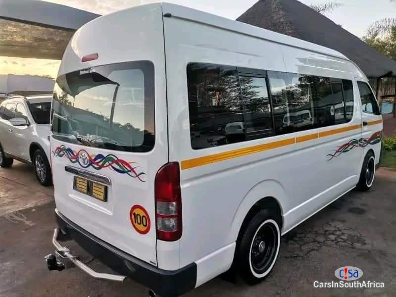 Toyota Quantum 2.5 Manual 2019 - image 4