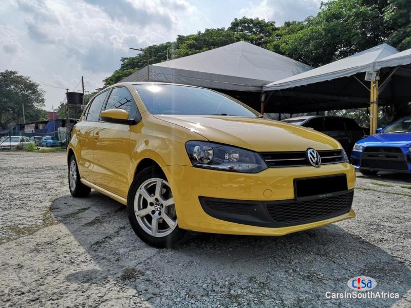 Pictures of Volkswagen Polo 2.0 Trendline 5Dr Automatic 2012