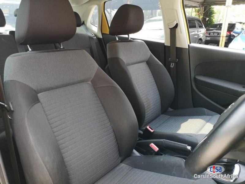 Volkswagen Polo 2.0 Trendline 5Dr Automatic 2012 - image 6