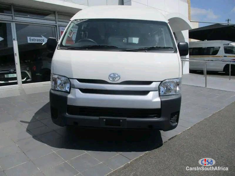 Toyota Quantum Manual 2017 - image 3