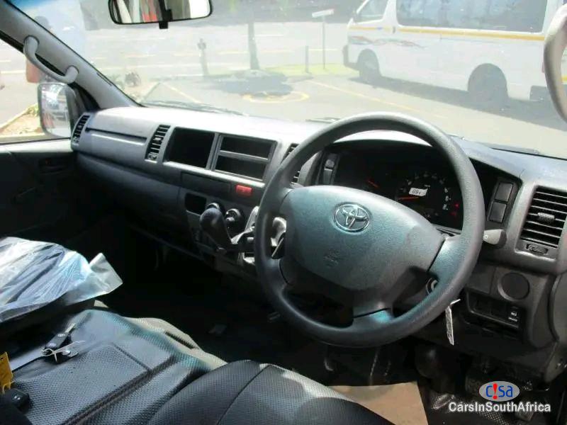 Toyota Quantum Manual 2017 - image 5