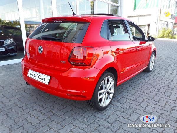 Volkswagen Polo Automatic 2016 - image 3