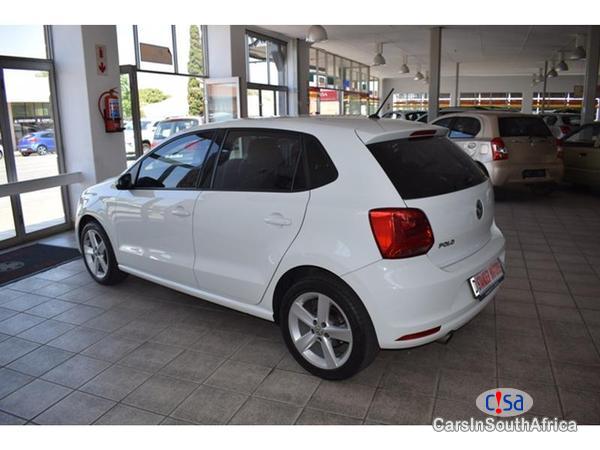 Volkswagen Polo Automatic 2015 - image 5