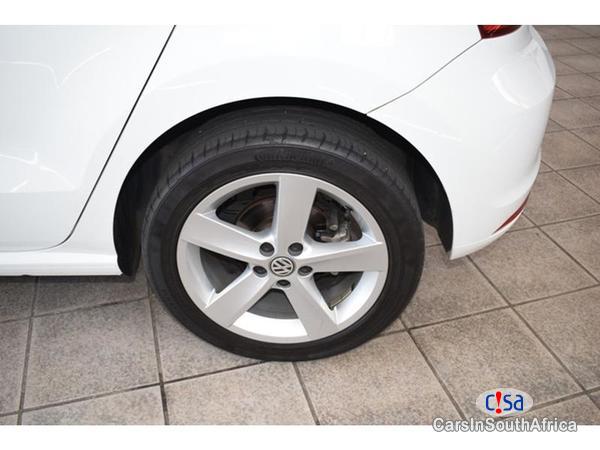 Volkswagen Polo Automatic 2015 - image 7