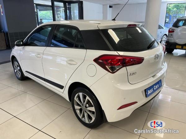 Hyundai i20 1.4 Call 081 494 5928 Automatic 2017 - image 2