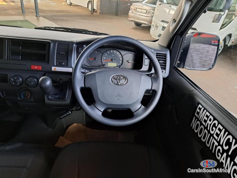 Toyota Quantum 2.7 Manual 2019 - image 10