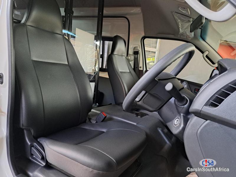 Toyota Quantum 2.7 Manual 2019 - image 16