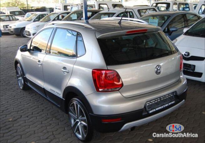 Volkswagen Polo Manual 2012 - image 5