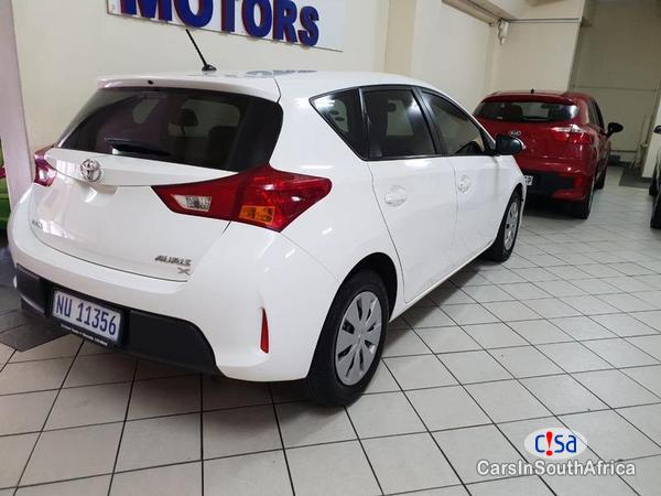 Toyota Auris Manual 2016