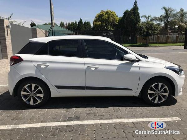 Hyundai i20 Manual 2016 in South Africa