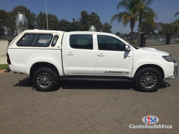 Toyota Hilux Manual 2015 in South Africa