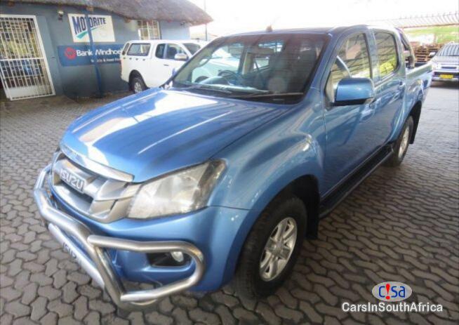 Isuzu KB300 Manual 2016 - image 3