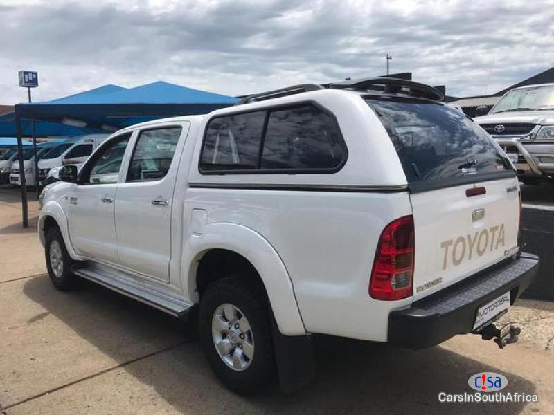 Toyota Hilux Manual 2011 in Gauteng