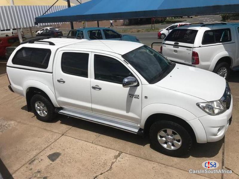 Toyota Hilux Manual 2011 in South Africa