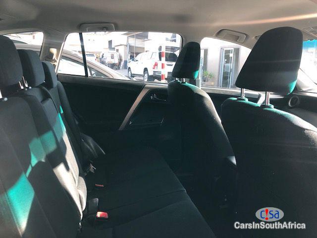 Toyota RAV-4 Manual 2015 - image 3