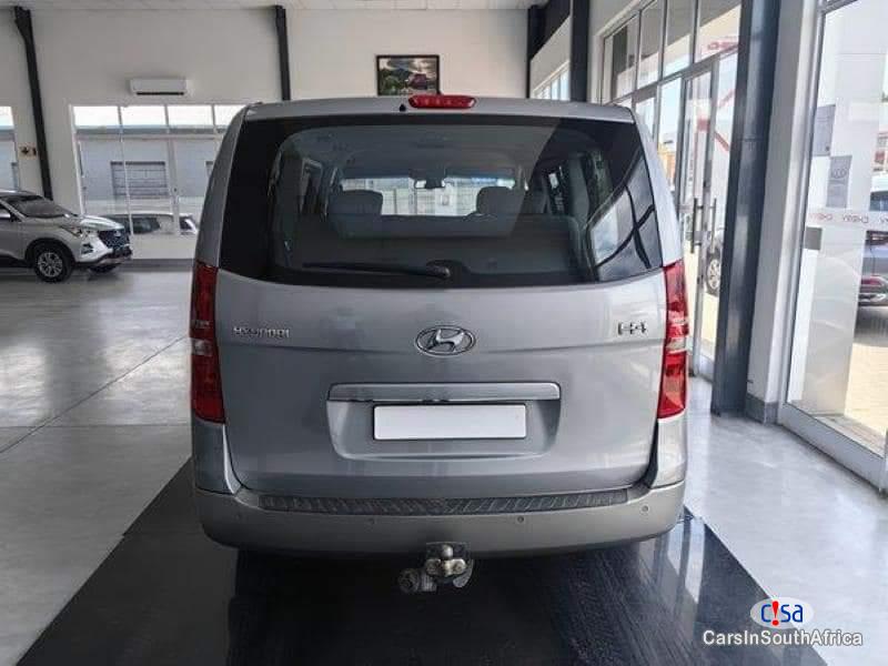 Hyundai H-1 2.5 Automatic 2021 - image 3