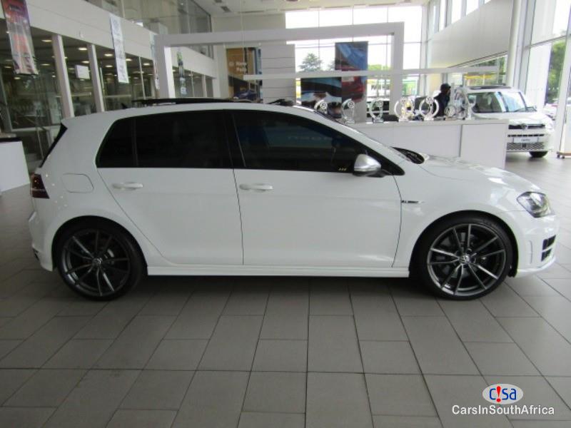 Volkswagen Golf Automatic 2017 - image 2