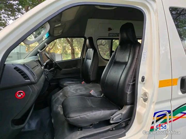 Toyota Quantum 2.5 D-4D Sesfikile 16-Seat Manual 2021 - image 4