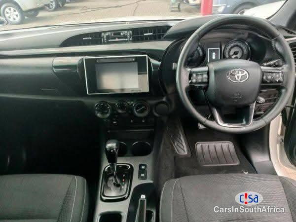 Toyota Hilux 2.8 Automatic 2022 - image 3