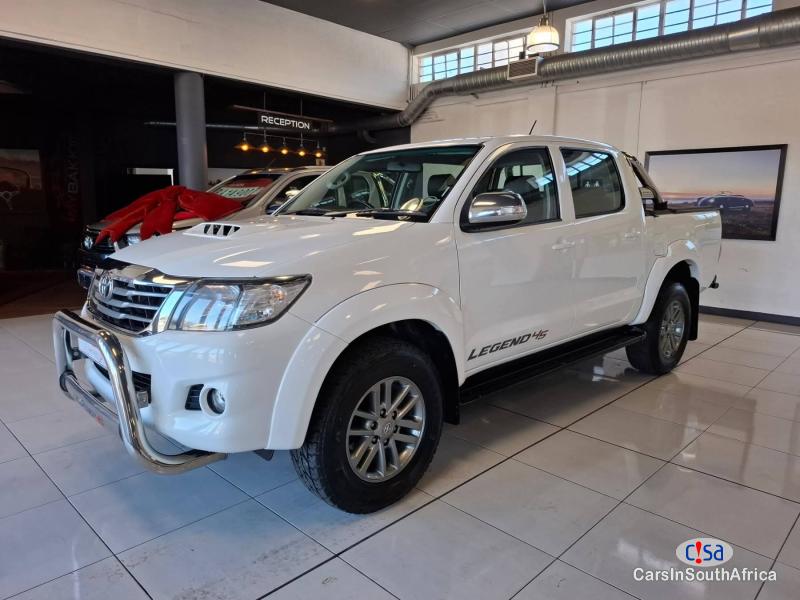 Toyota Hilux Legend45 2.4 D4_D D/C Manual 2015
