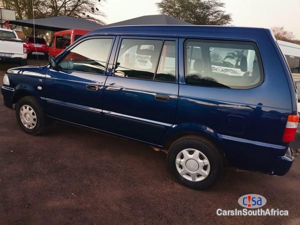 Toyota Condor Estate TE Manual 2004 - image 2