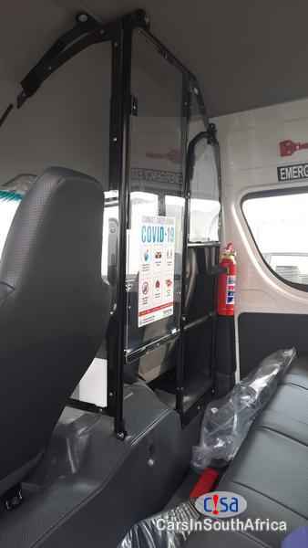 Toyota Quantum 2.5 Sesfikile 16seats, 0684957752 Manual 2019 - image 4