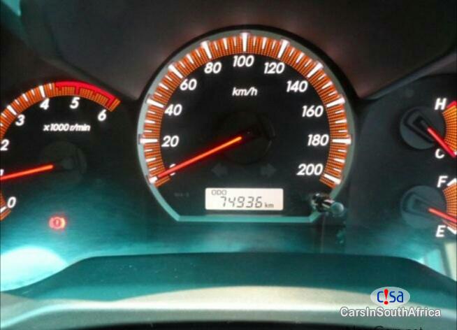 Toyota Hilux Manual 2014 in Gauteng
