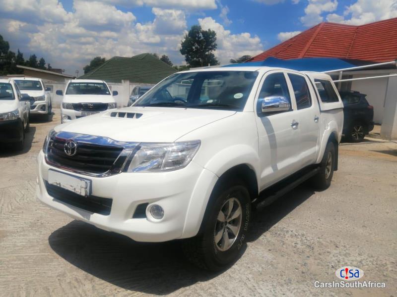 Toyota Hilux 3.0D Manual 2014 - image 3