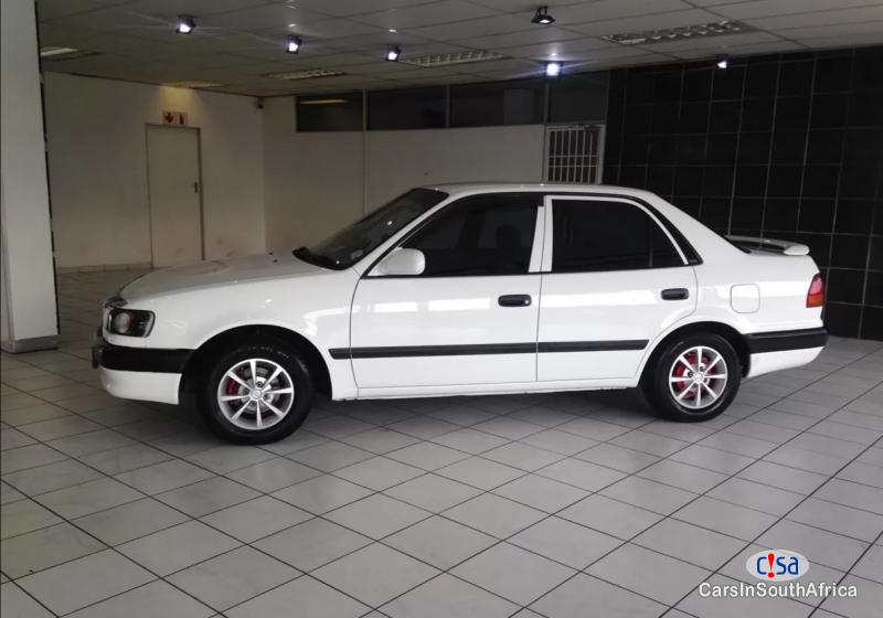 Pictures of Toyota Corolla 1600 Manual 2002