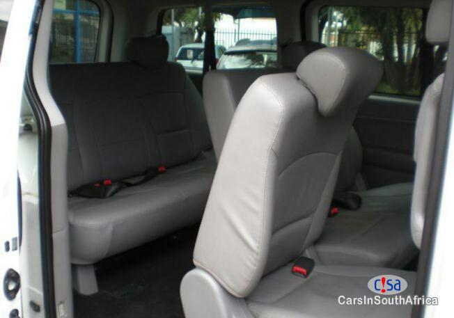 Hyundai H-1 2.5 Automatic 2015 - image 3